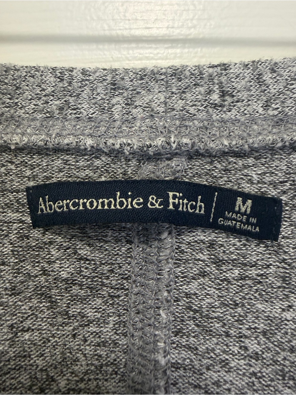 Abercrombie & Fitch Heather Gray Button-Up Women's Cardigan - Picture 3 of 6